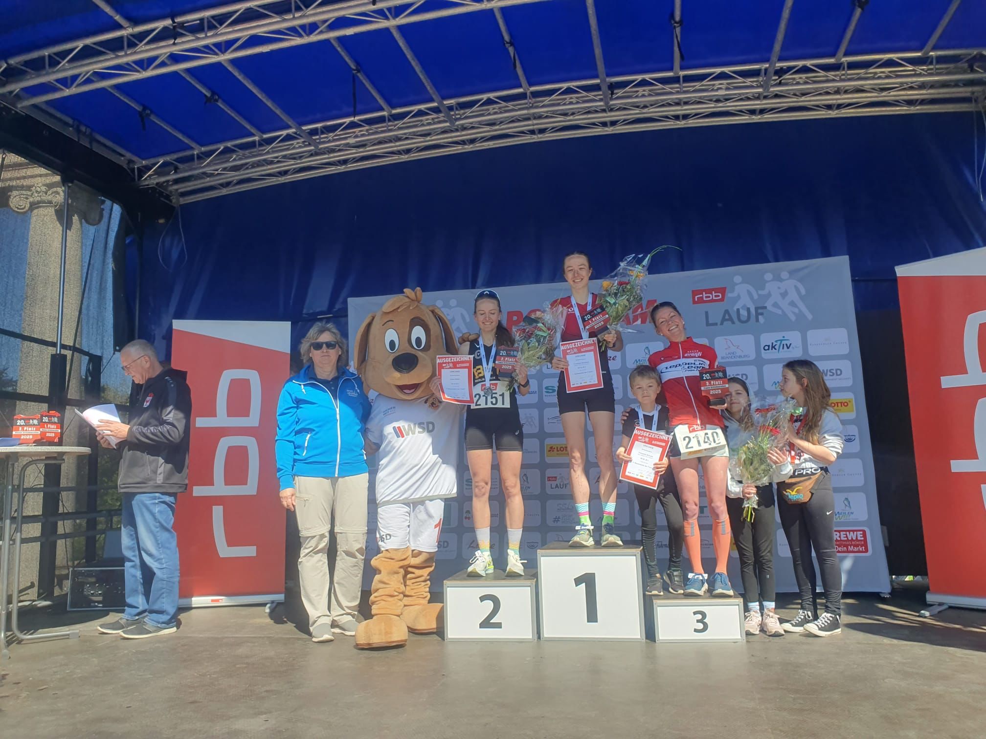 Drittelmarathon: Franzi’s auf dem Siegerpodest